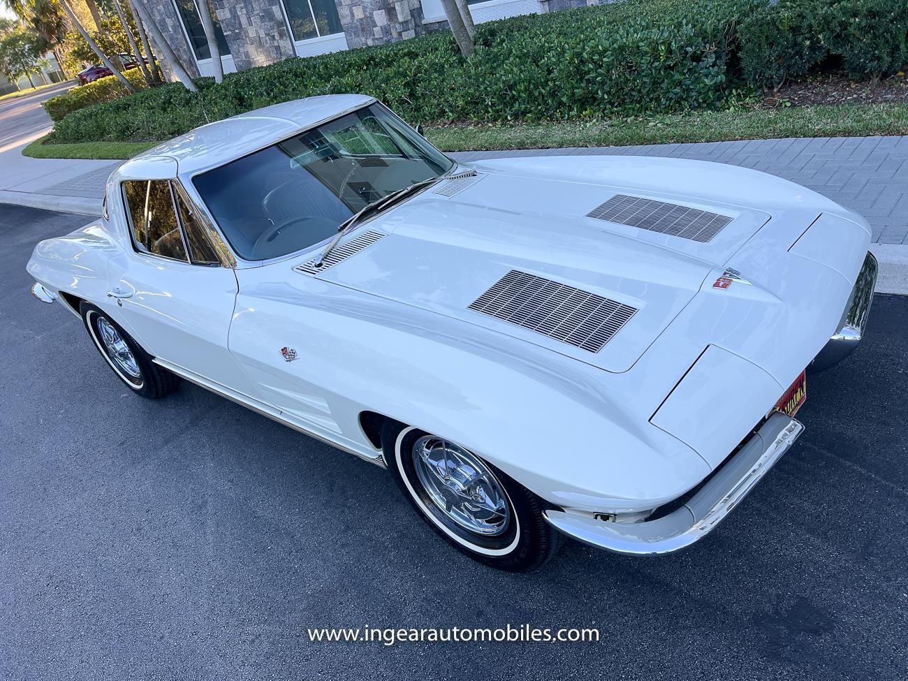 Chevrolet-Corvette-1963-coupe-19