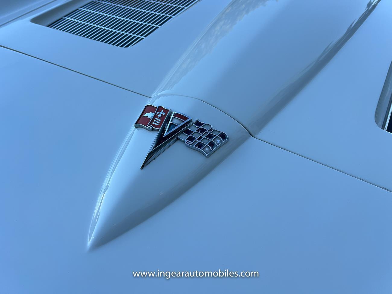 Chevrolet-Corvette-1963-coupe-23