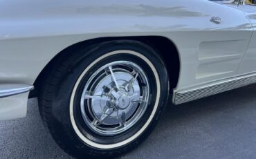 Chevrolet-Corvette-1963-coupe-28