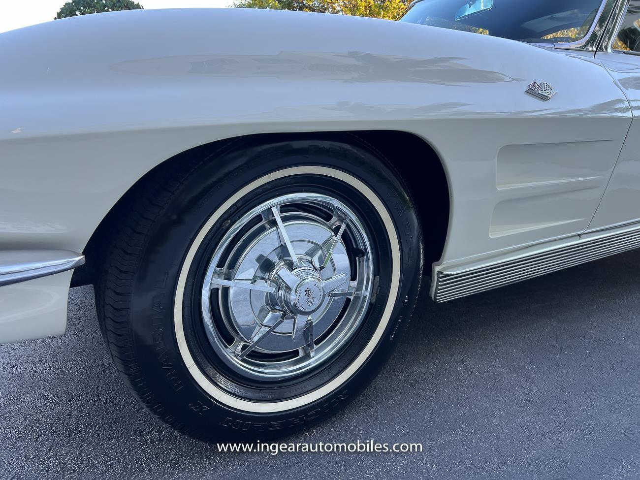 Chevrolet-Corvette-1963-coupe-28