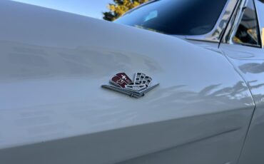 Chevrolet-Corvette-1963-coupe-30