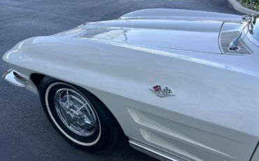 Chevrolet-Corvette-1963-coupe-33