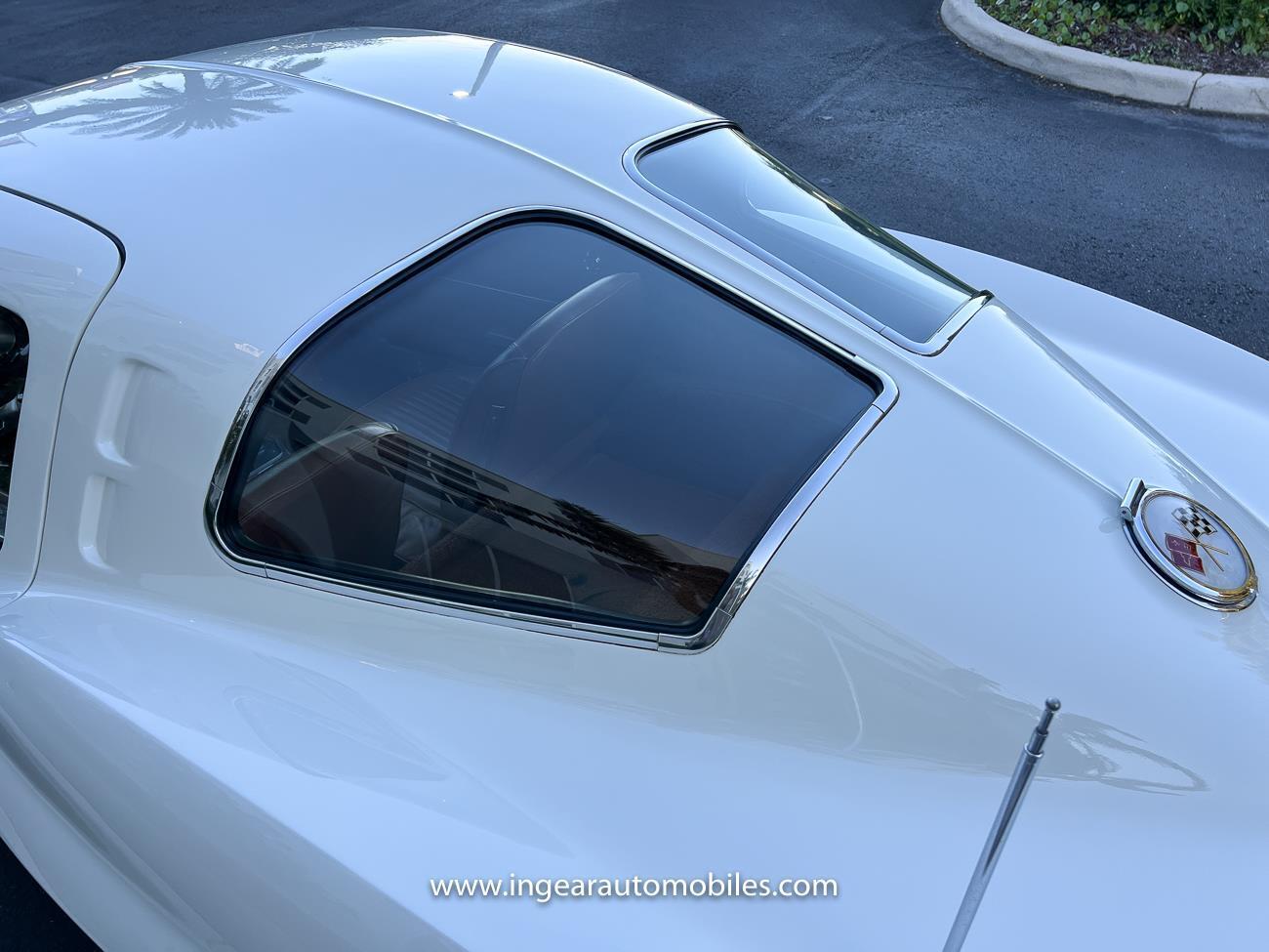 Chevrolet-Corvette-1963-coupe-36