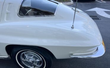 Chevrolet-Corvette-1963-coupe-38