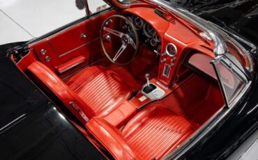Chevrolet-Corvette-1964-Convertible-1