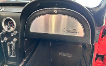 Chevrolet-Corvette-1964-Convertible-19