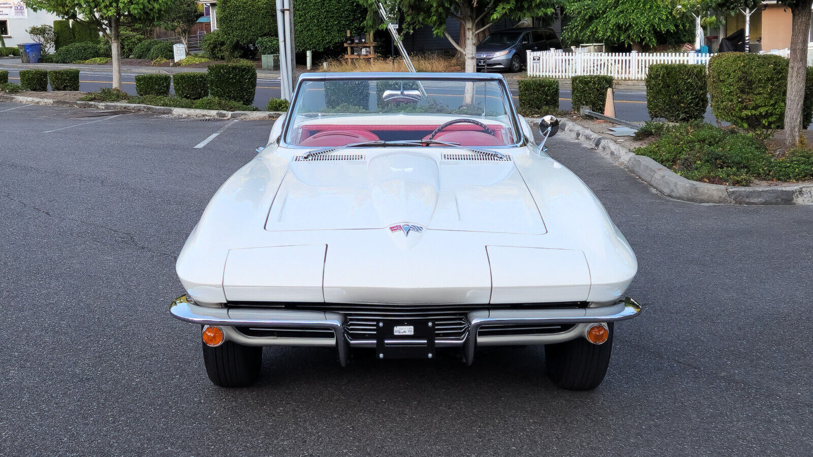 Chevrolet-Corvette-1964-Convertible-2