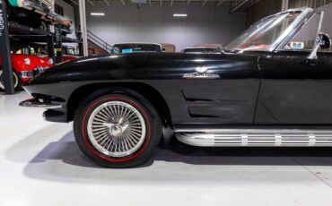 Chevrolet-Corvette-1964-Convertible-21