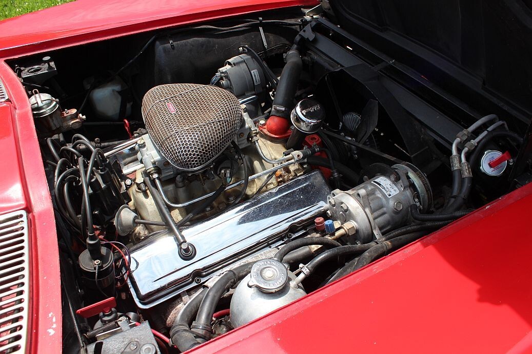 Chevrolet-Corvette-1964-Convertible-23