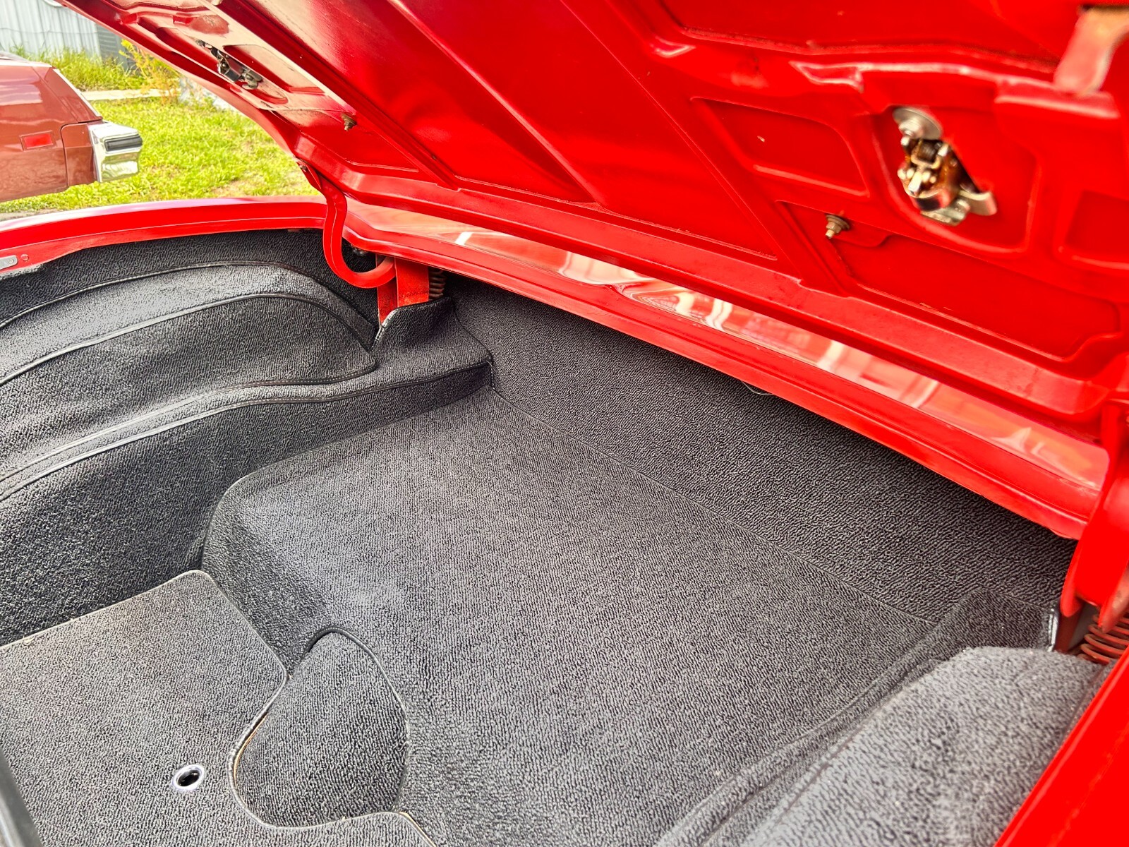 Chevrolet-Corvette-1964-Convertible-23