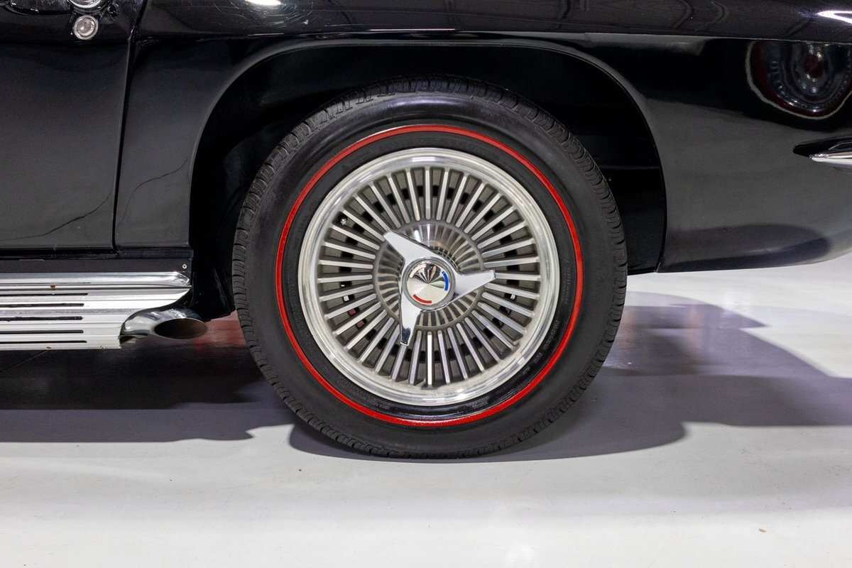 Chevrolet-Corvette-1964-Convertible-24