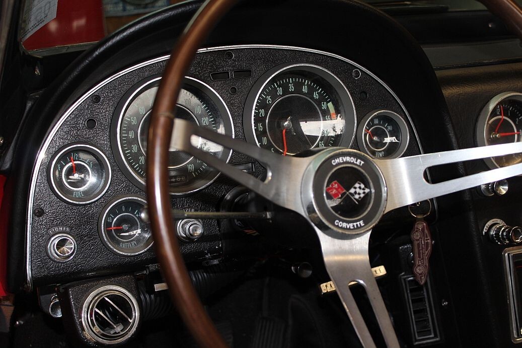 Chevrolet-Corvette-1964-Convertible-26