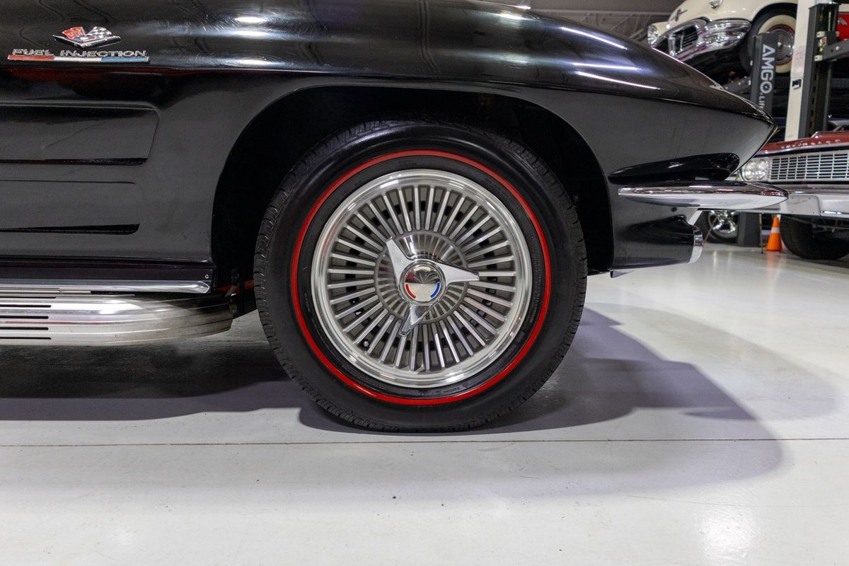 Chevrolet-Corvette-1964-Convertible-28