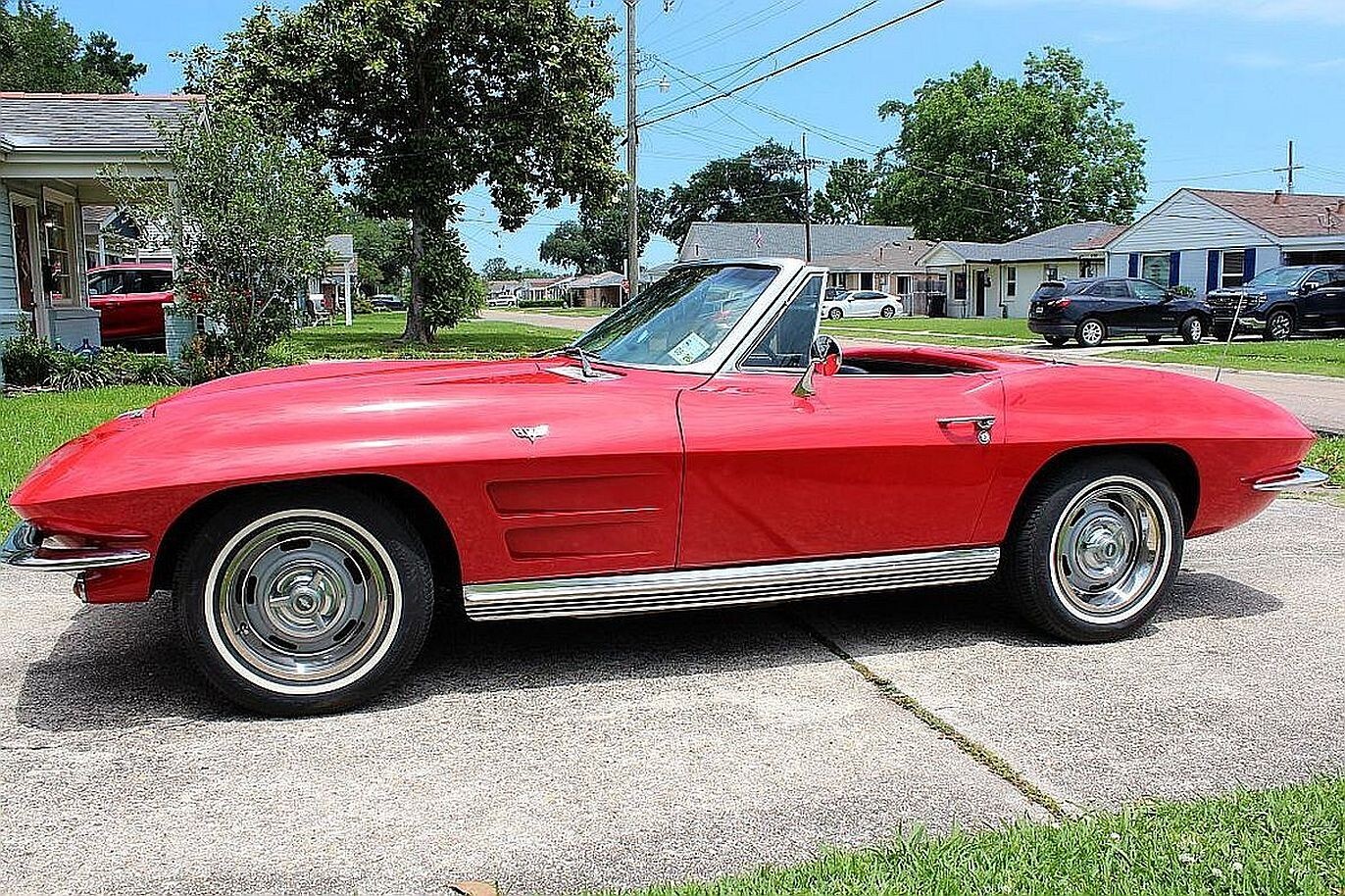 Chevrolet-Corvette-1964-Convertible-3