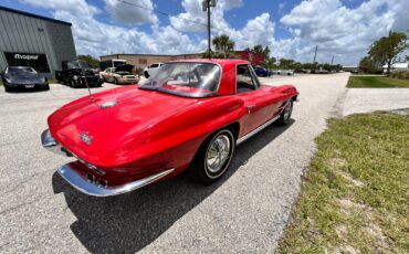 Chevrolet-Corvette-1964-Convertible-3