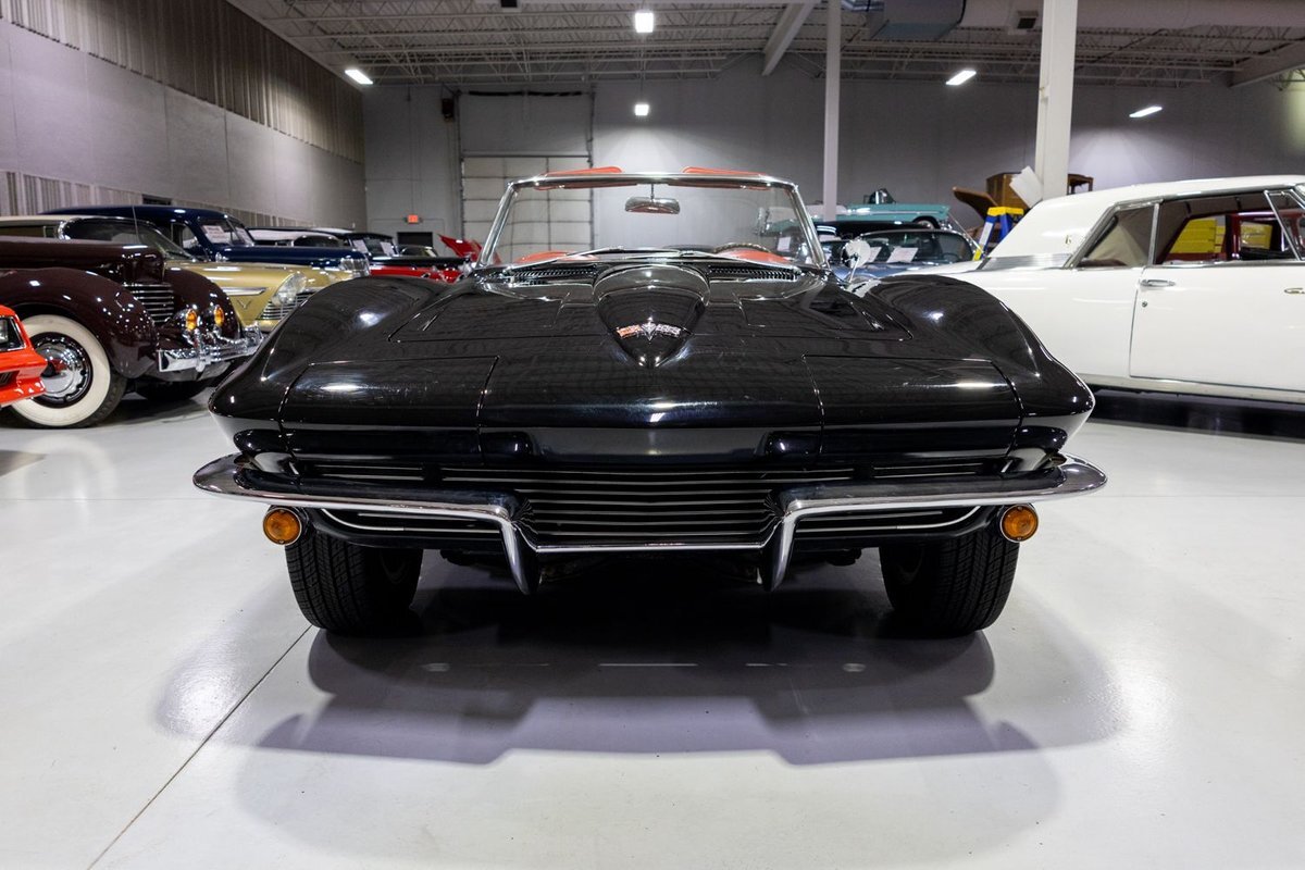 Chevrolet-Corvette-1964-Convertible-30