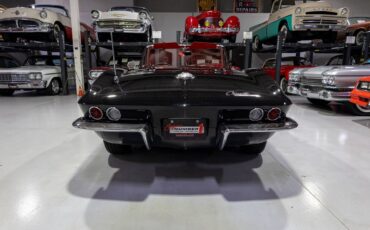 Chevrolet-Corvette-1964-Convertible-37