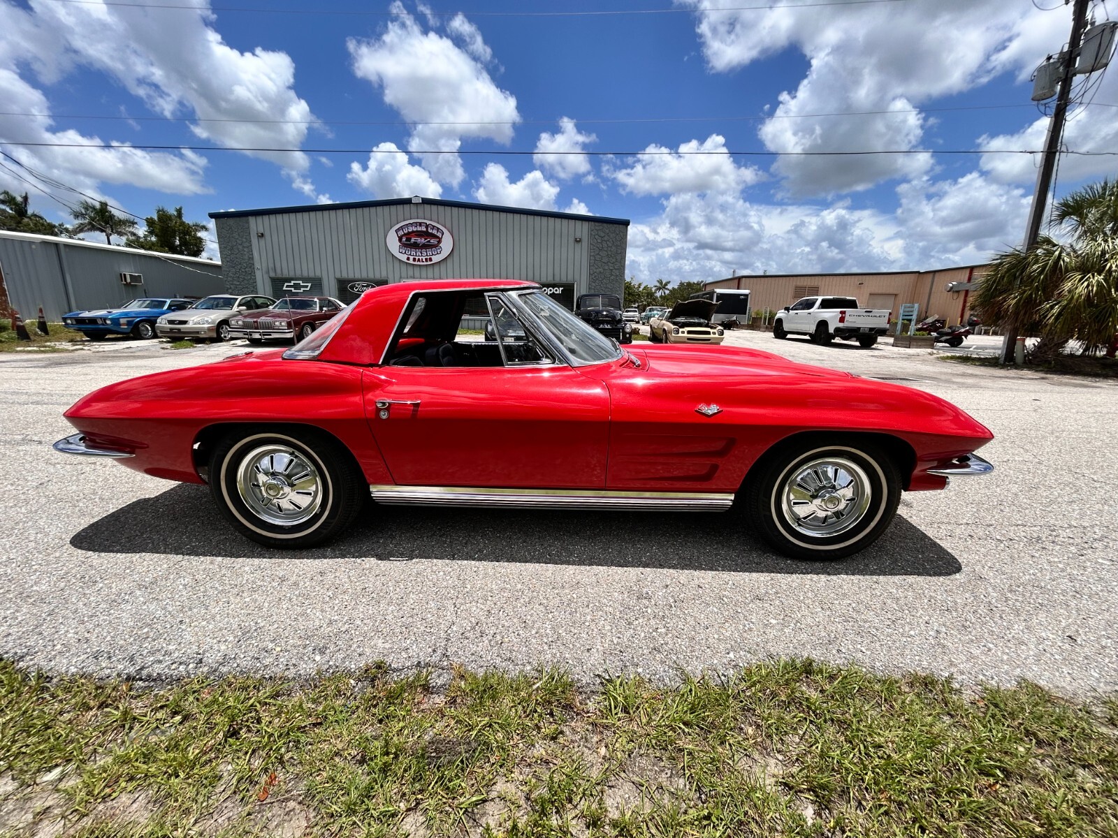 Chevrolet-Corvette-1964-Convertible-4