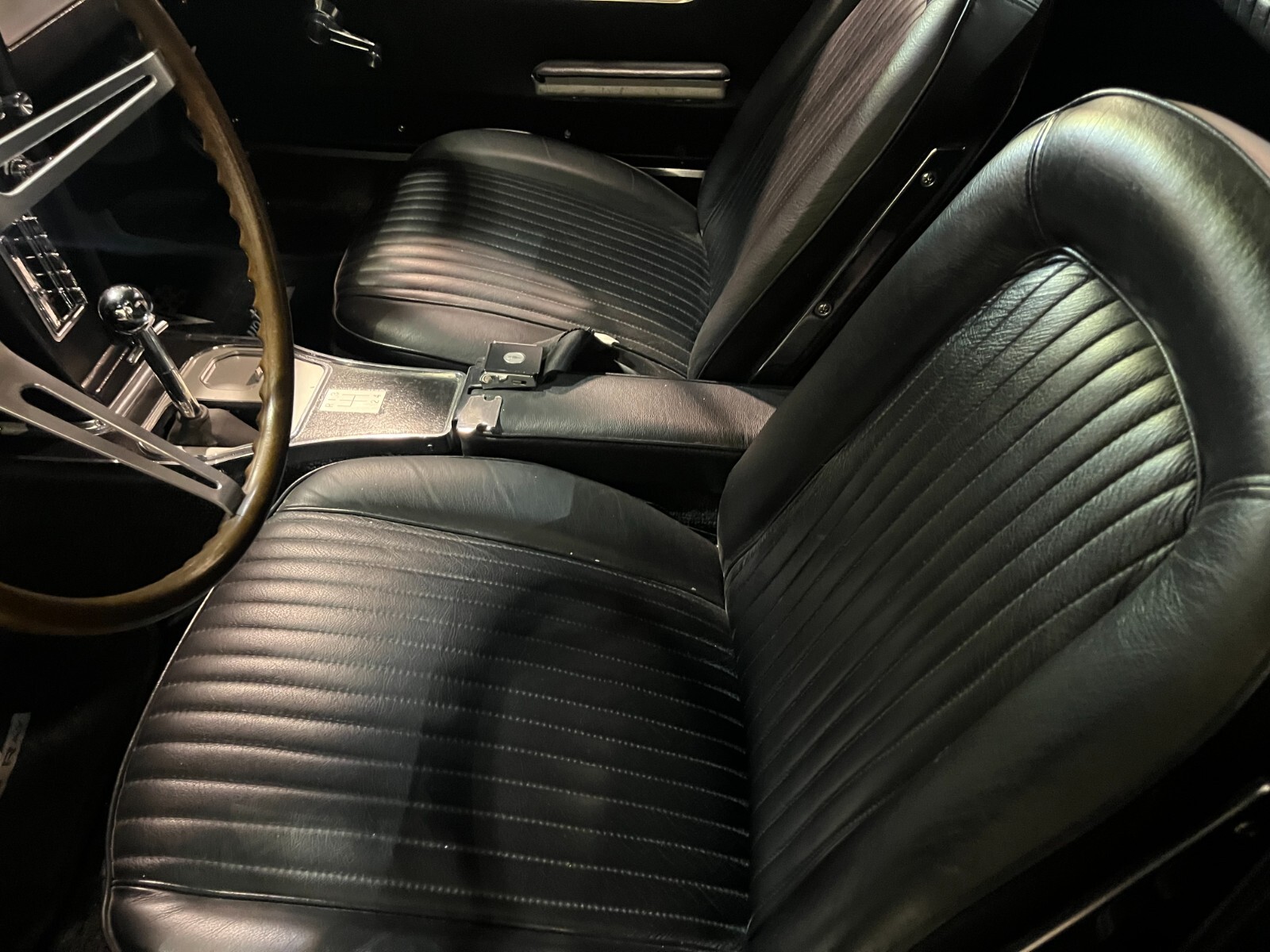 Chevrolet-Corvette-1964-Convertible-4