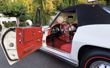 Chevrolet-Corvette-1964-Convertible-8