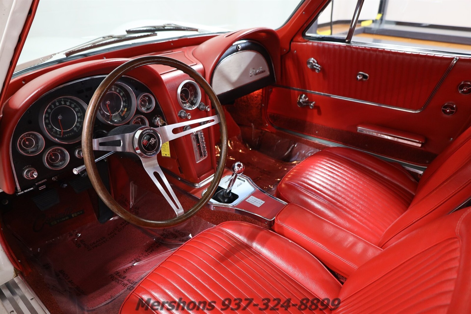 Chevrolet-Corvette-1964-Coupe-1