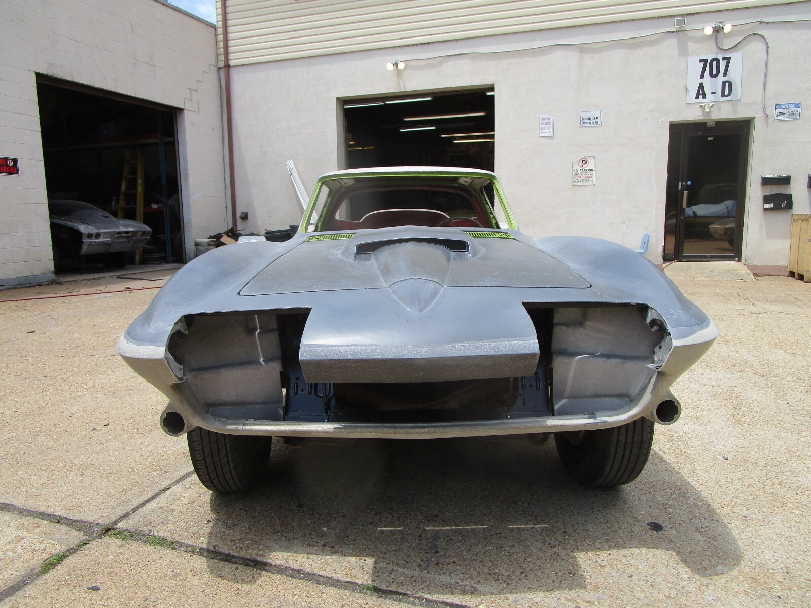 Chevrolet-Corvette-1964-Coupe-10