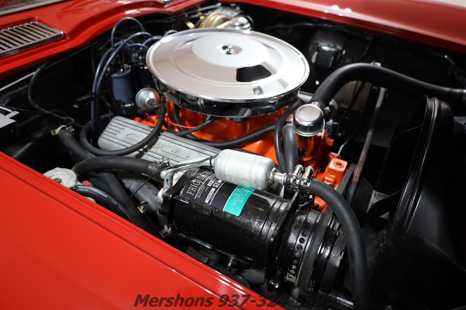 Chevrolet-Corvette-1964-Coupe-11