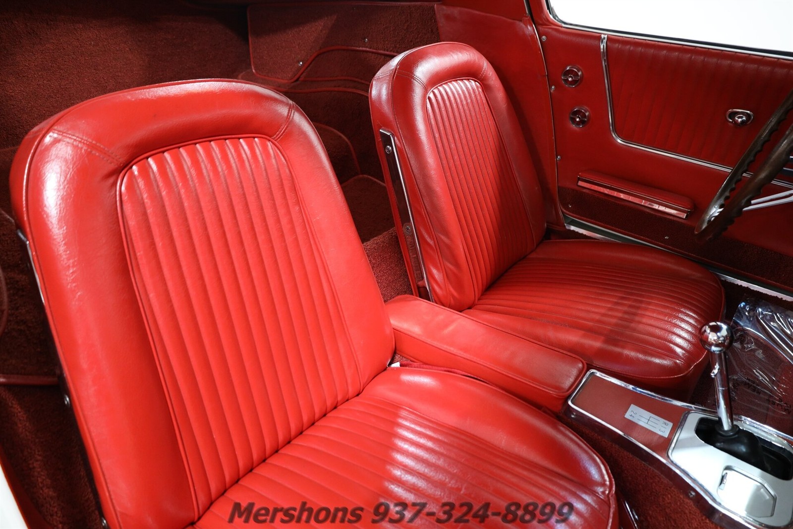 Chevrolet-Corvette-1964-Coupe-11