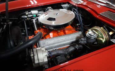 Chevrolet-Corvette-1964-Coupe-2