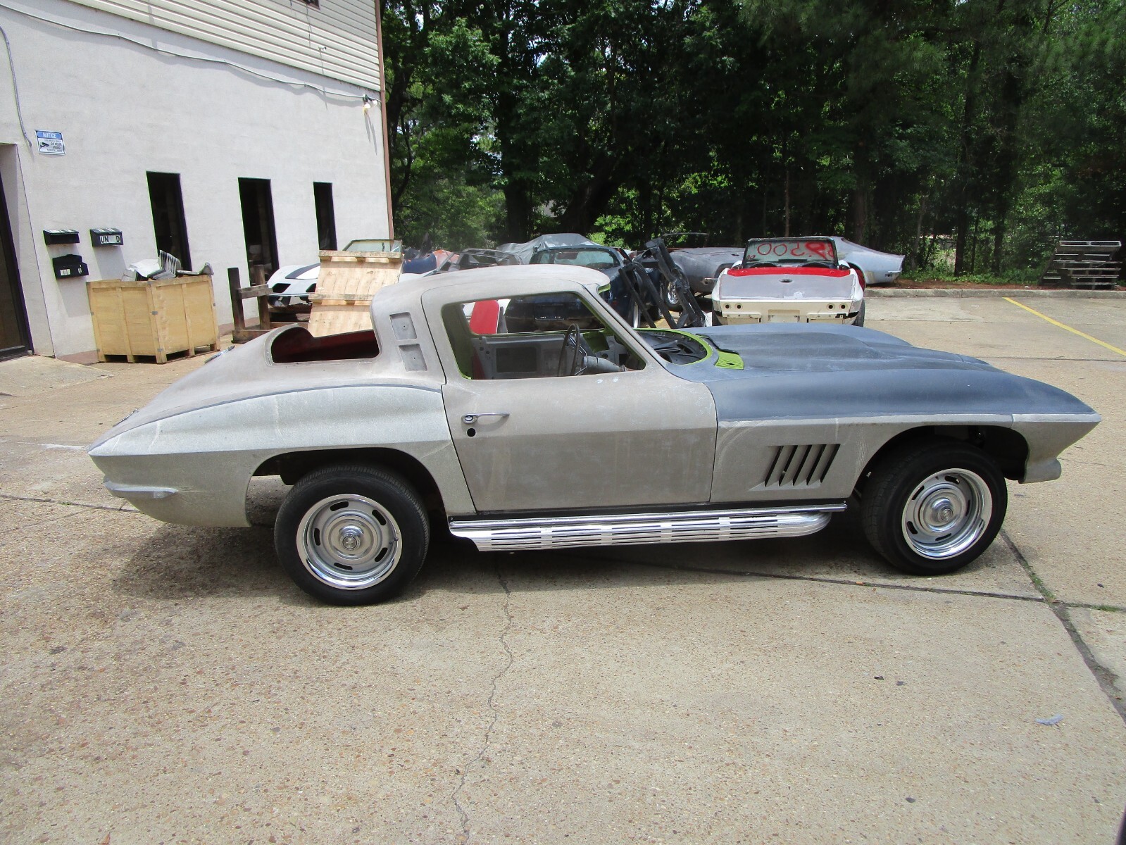 Chevrolet-Corvette-1964-Coupe-2
