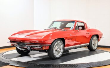 Chevrolet-Corvette-1964-Coupe