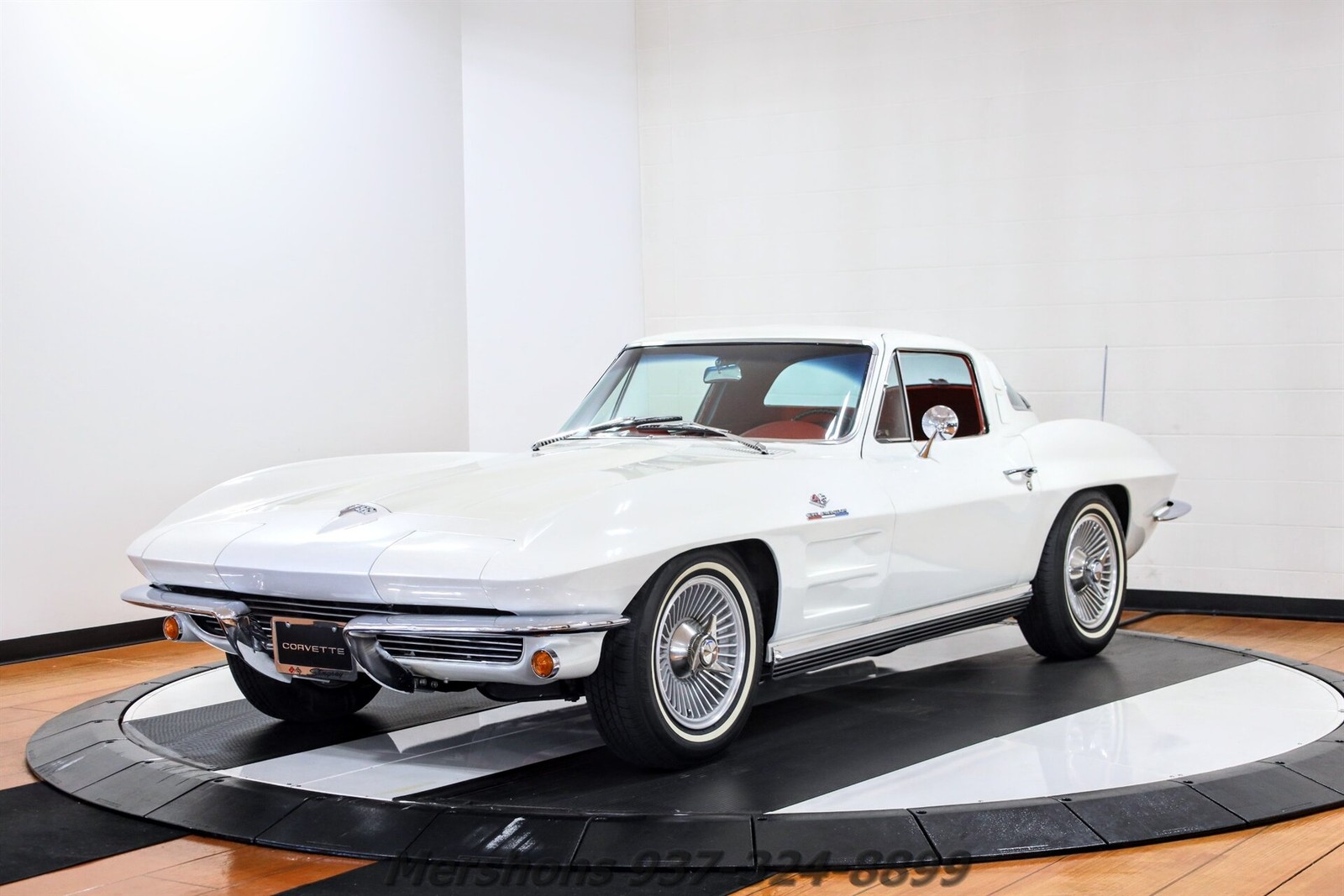 Chevrolet-Corvette-1964-Coupe