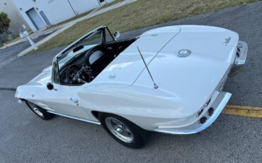 Chevrolet-Corvette-1964-convertible-1