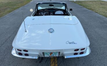 Chevrolet-Corvette-1964-convertible-12