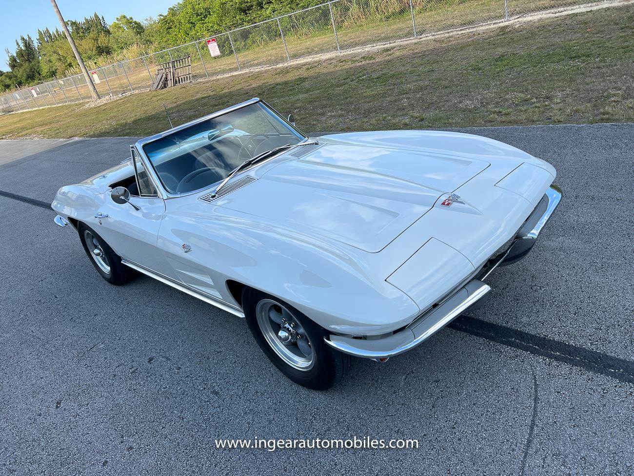 Chevrolet-Corvette-1964-convertible-16