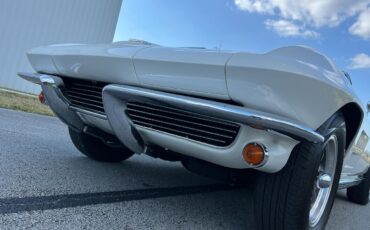 Chevrolet-Corvette-1964-convertible-21