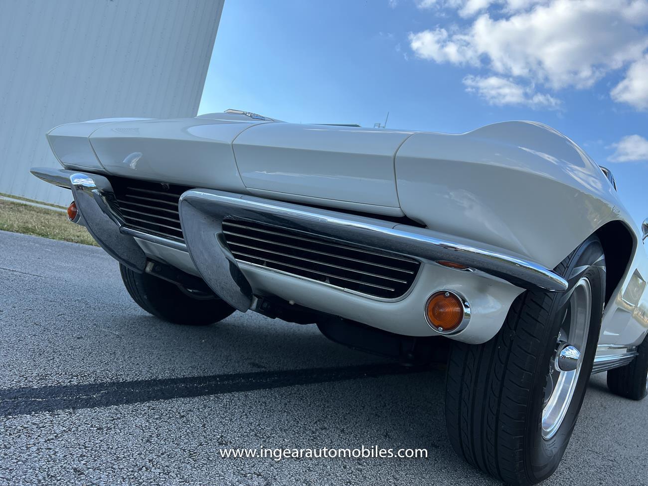 Chevrolet-Corvette-1964-convertible-21