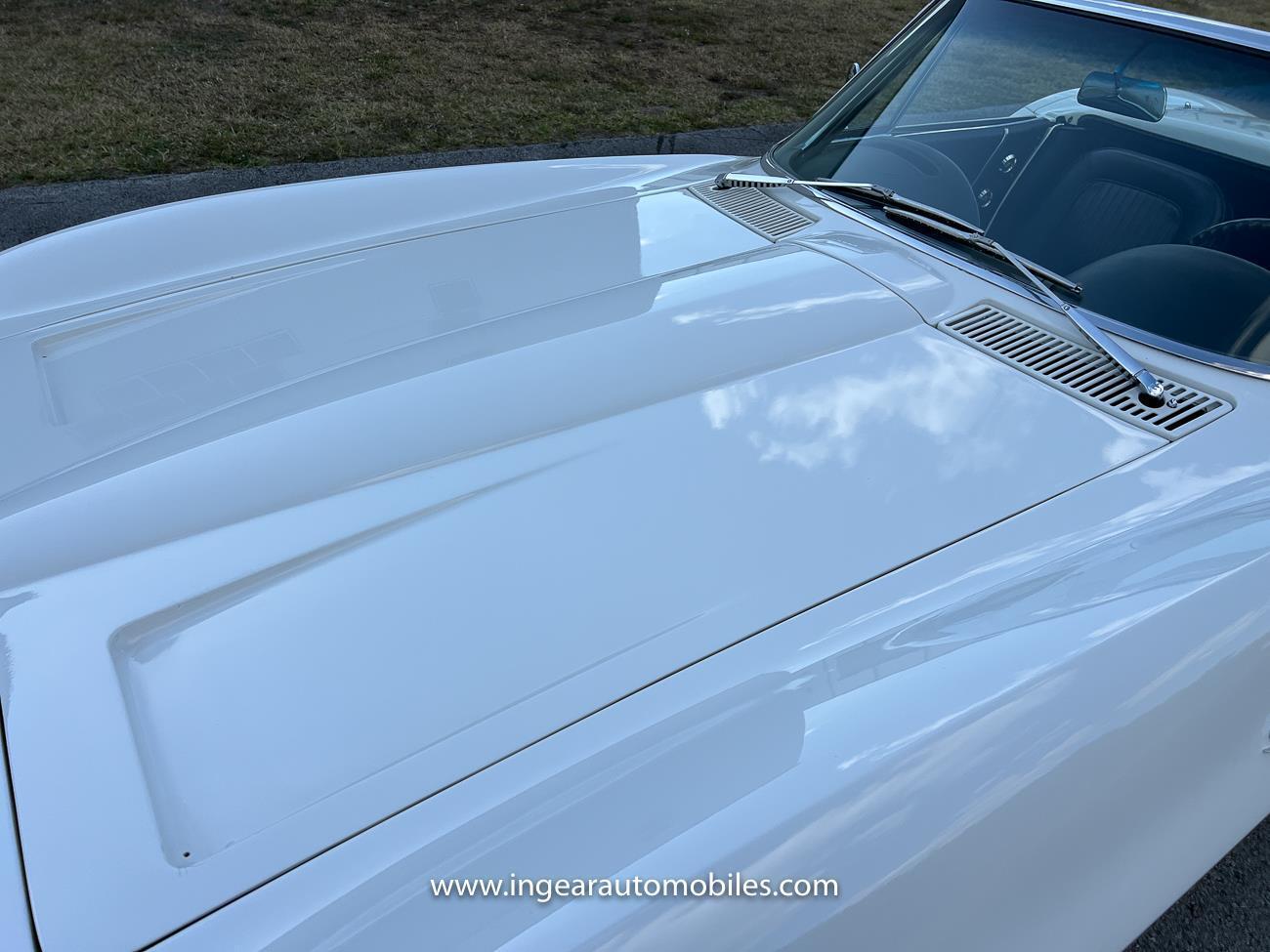 Chevrolet-Corvette-1964-convertible-26