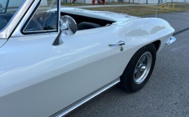 Chevrolet-Corvette-1964-convertible-30