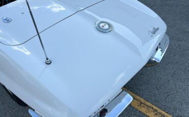 Chevrolet-Corvette-1964-convertible-35