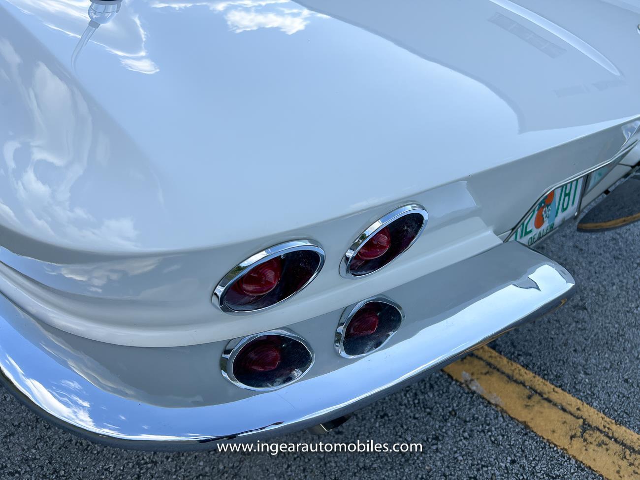 Chevrolet-Corvette-1964-convertible-37