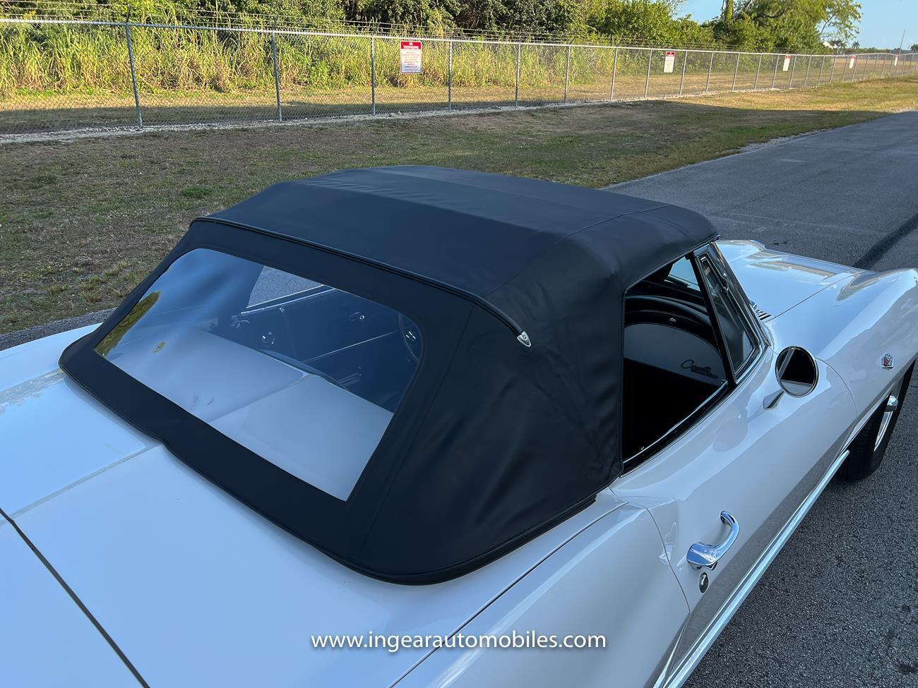 Chevrolet-Corvette-1964-convertible-6