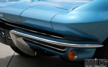 Chevrolet-Corvette-1965-12