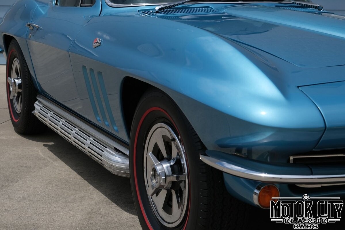 Chevrolet-Corvette-1965-13