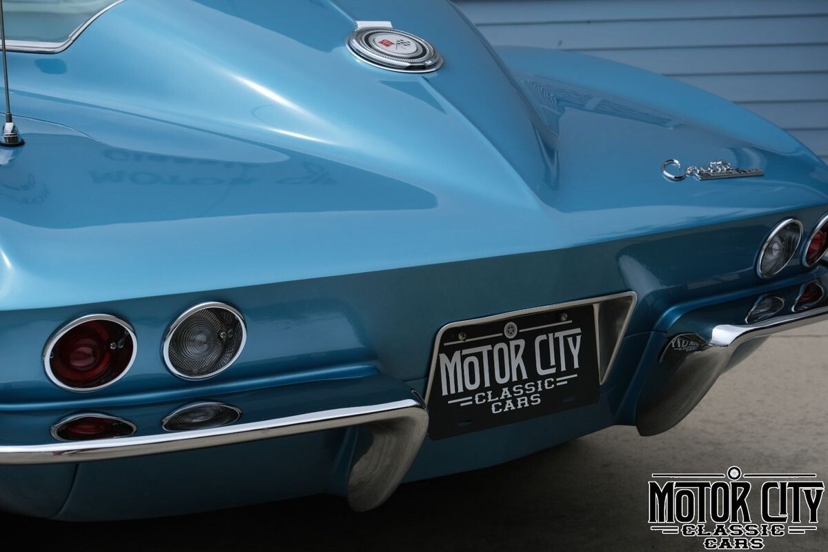 Chevrolet-Corvette-1965-16