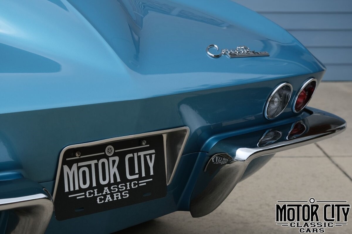 Chevrolet-Corvette-1965-18