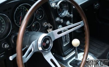 Chevrolet-Corvette-1965-26