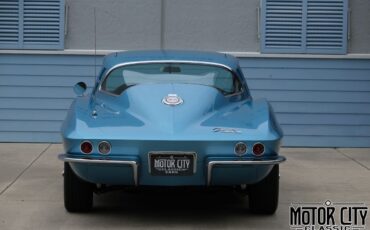 Chevrolet-Corvette-1965-3