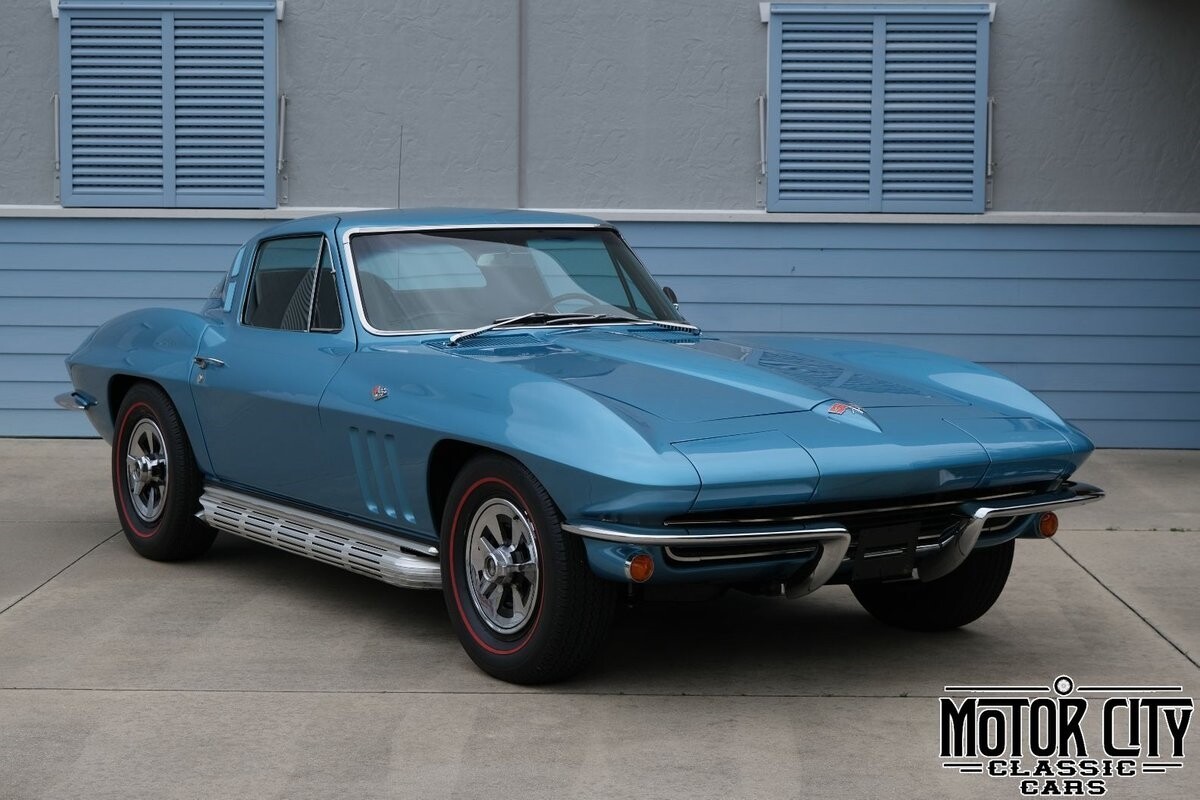 Chevrolet Corvette 1965 --
