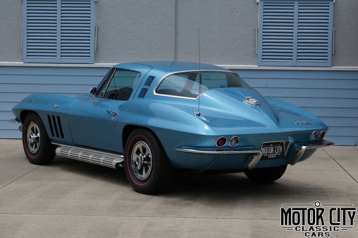 Chevrolet-Corvette-1965-5